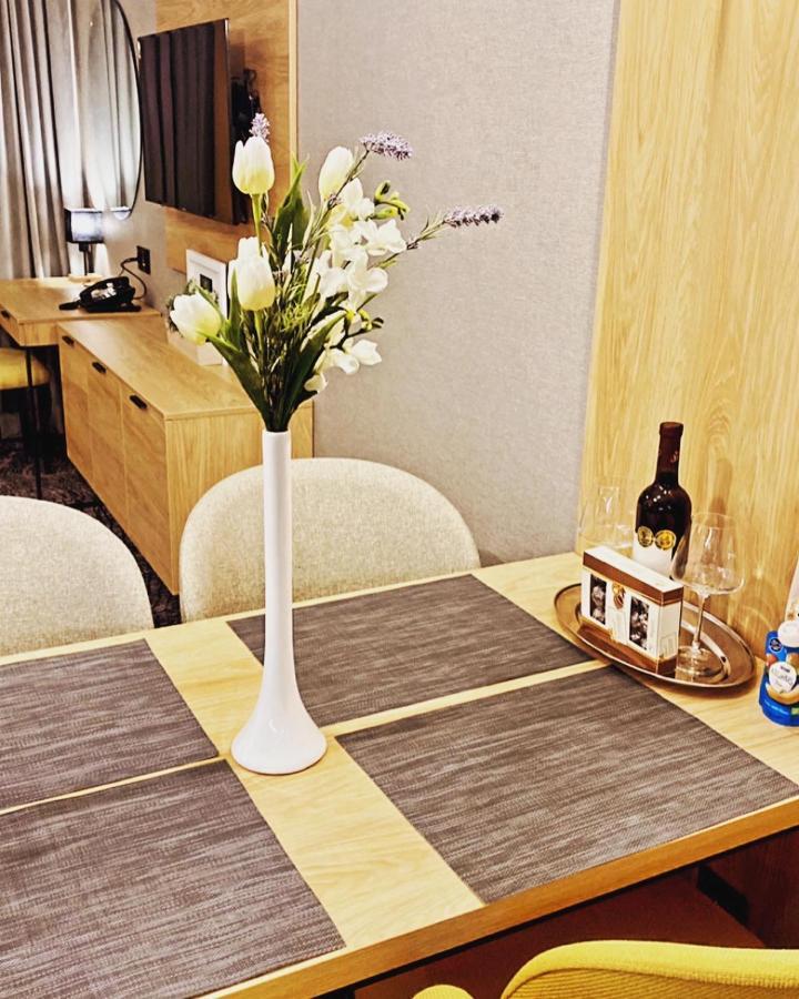 Luxapartmanbesenova Hotel Akvamarin Bagian luar foto